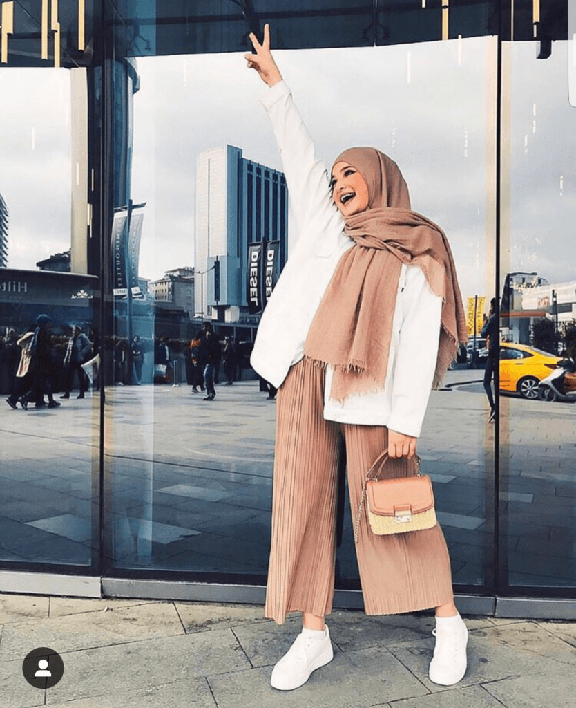 Hijab Girl Starter Pack: Nampak Comel, Tak Rimas, Tak Macam Nak Pergi Interview